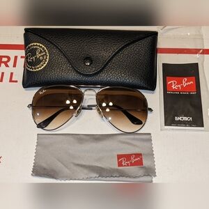 Ray-Ban Aviator Sunglasses Gradient Light Brown Lenses RB 3025 004/51 58-14 2N.